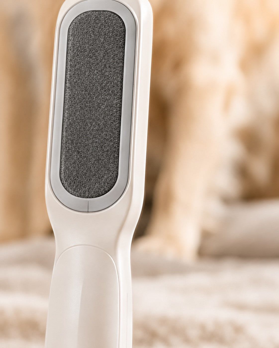 Pawvera Fur-Free Duo compact travel brush detail